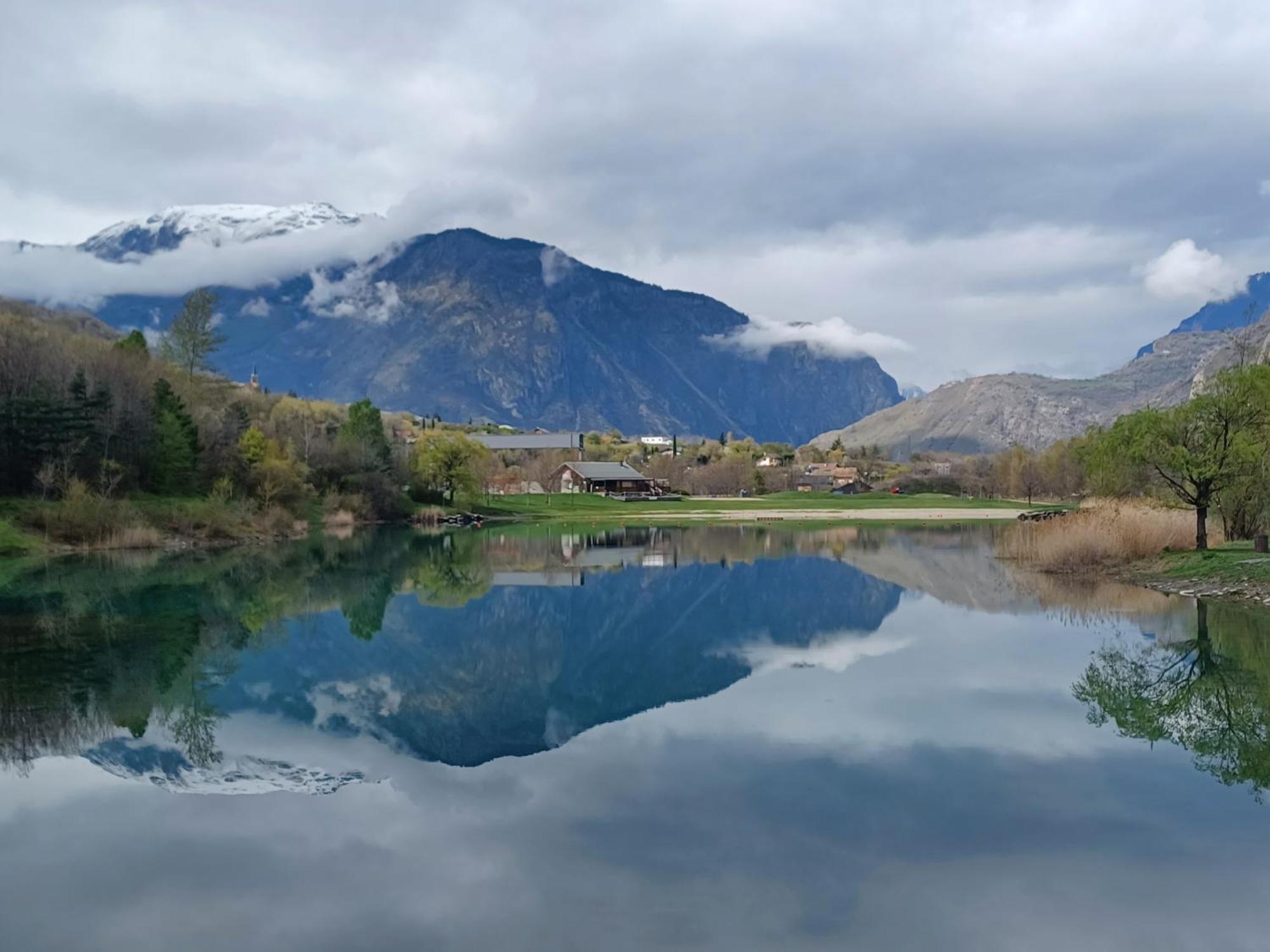 Villargondran, Les Magnifiques Cols De Maurienne Garage Motos, Velos Δωμάτιο φωτογραφία